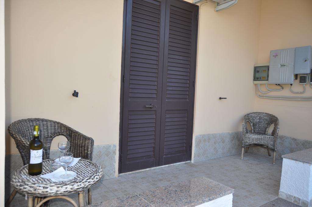 Barbara B&B Fontane Bianche Exterior photo